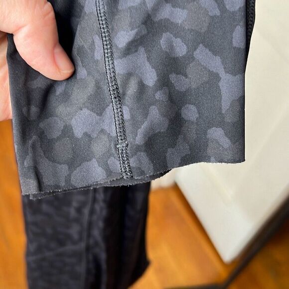 Lululemon Fast Free HR Crop 24” Size Formation Camo Deep Coal Size 4 - Picture 5 of 7
